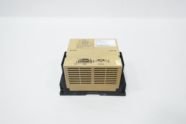 Yaskawa Servopack SGDR-SDA710A01BY32 – Drive Nuovo Di Zecca Con Garanzia - Foto 3